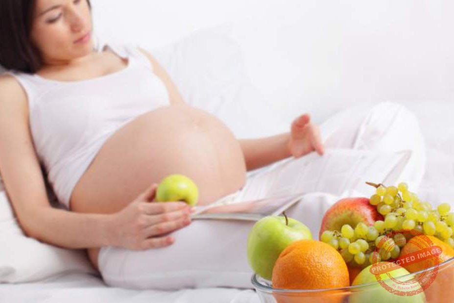 Mẹ bầu mang thai 3 tháng đầu nên ăn hoa quả gì