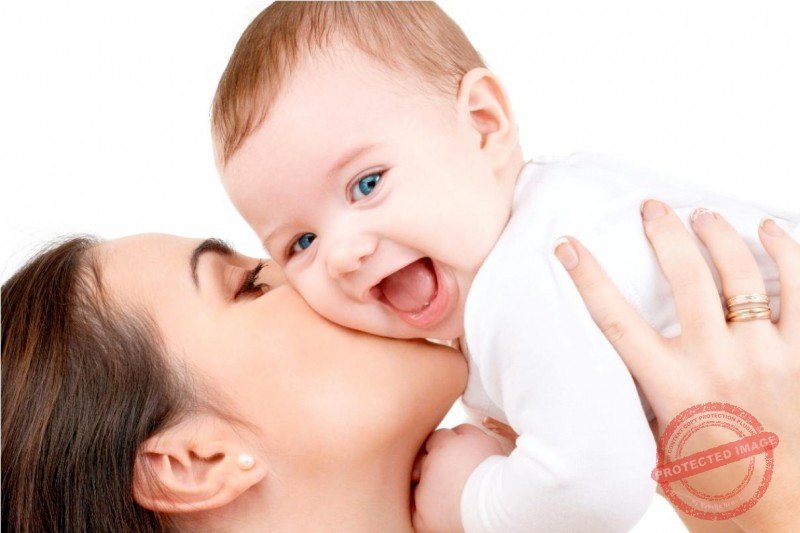 Những lưu ý quan trọng khi cho con bú sữa mẹ