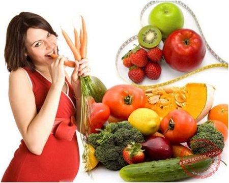 mẹ bầu Bổ sung trái cây và rau xanh giúp bé thông minh
