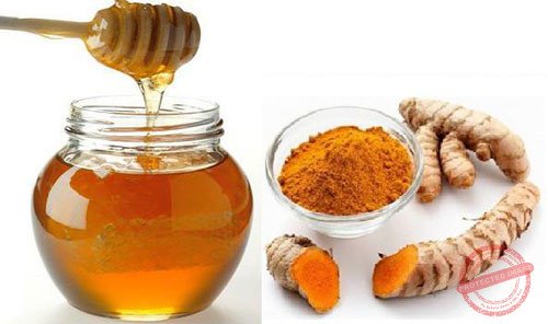 Bột nghệ và mật ong tốt cho da khô